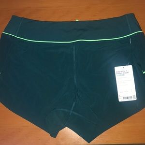 Run With It Piping Short